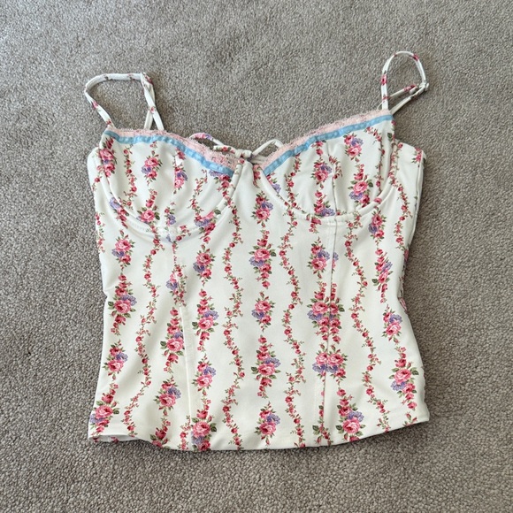 Edikted Tops - Edikted floral top